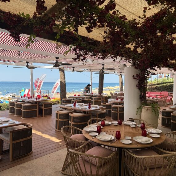 Toldo retráctil en hotel Gran Marbella